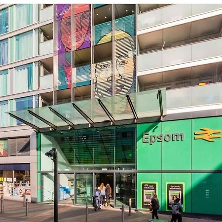 Bright Fun Relaxing Apartment In The Heart Of Epsom Exterior foto