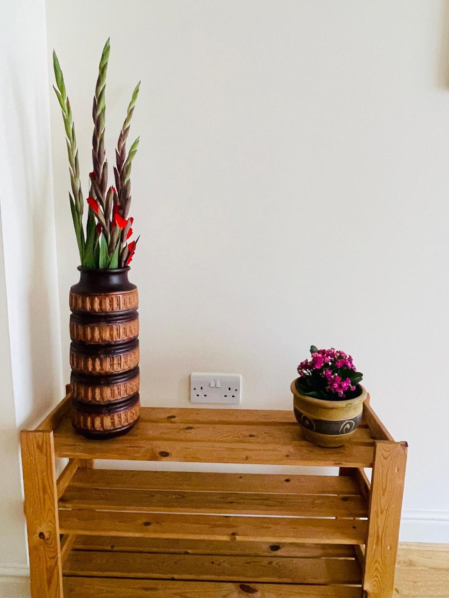 Bright Fun Relaxing Apartment In The Heart Of Epsom Exterior foto